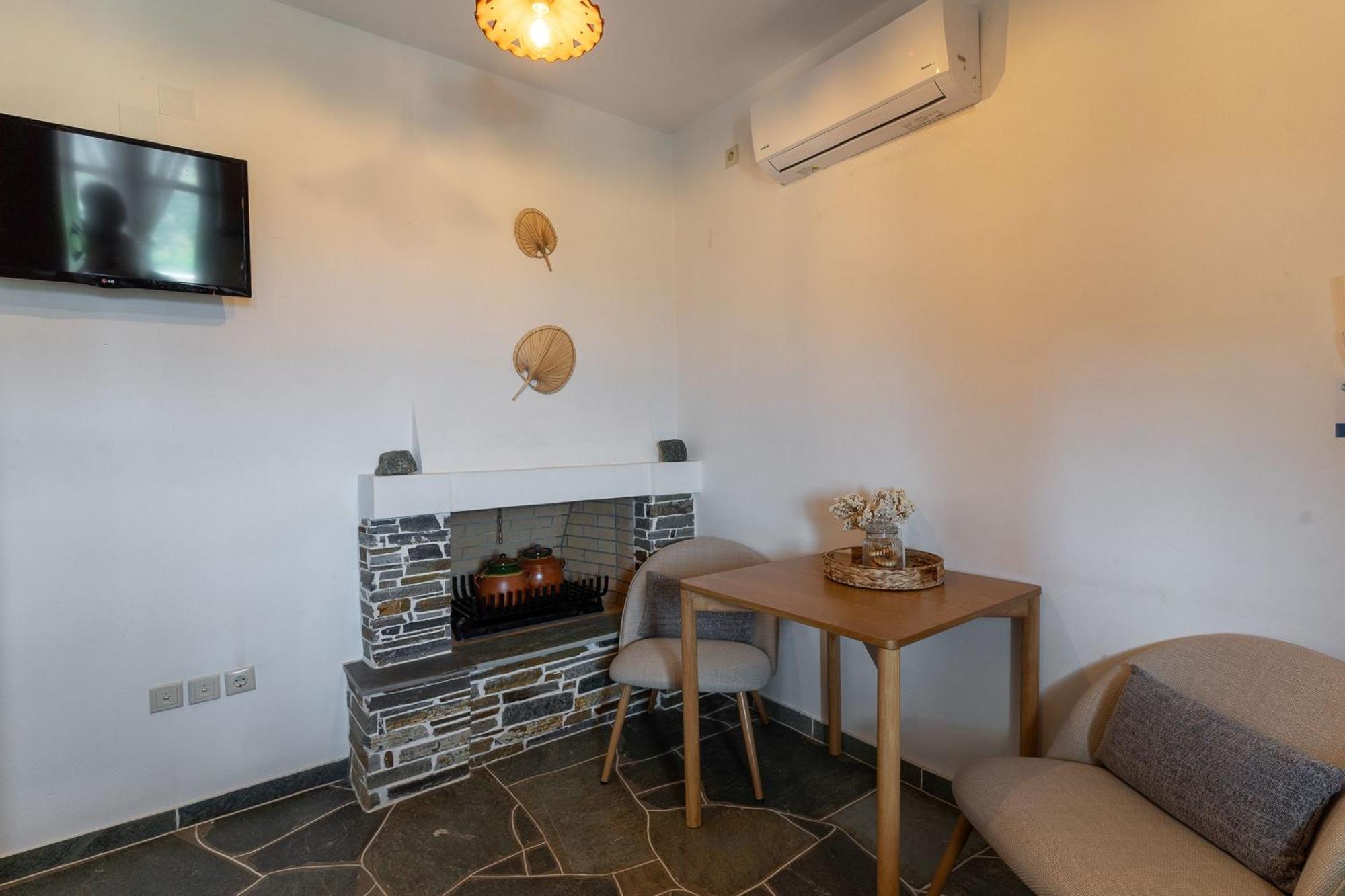 Mirsini Apartments In Sifnos วาธิ ภายนอก รูปภาพ