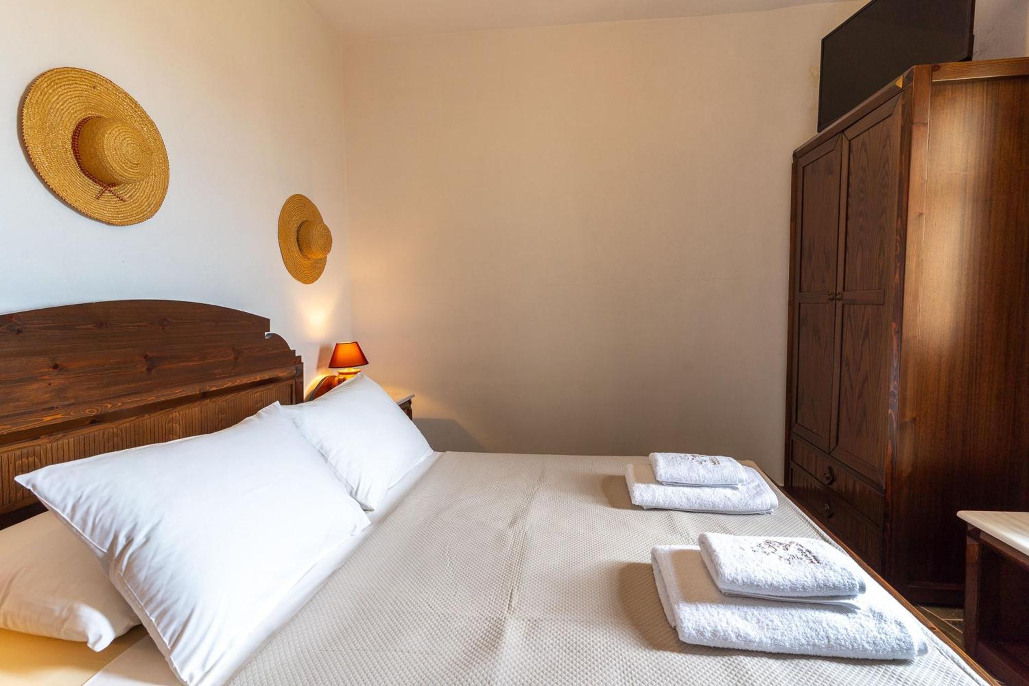 Mirsini Apartments In Sifnos วาธิ ภายนอก รูปภาพ